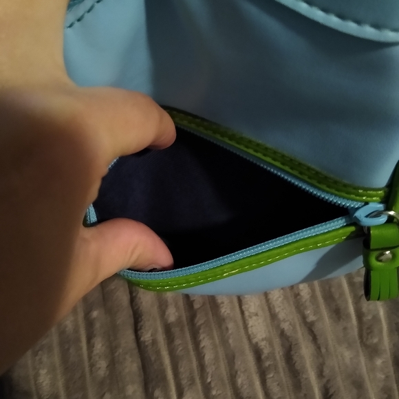 Vintage blue/green Tommy Hilfiger purse in good sh - Picture 4 of 10